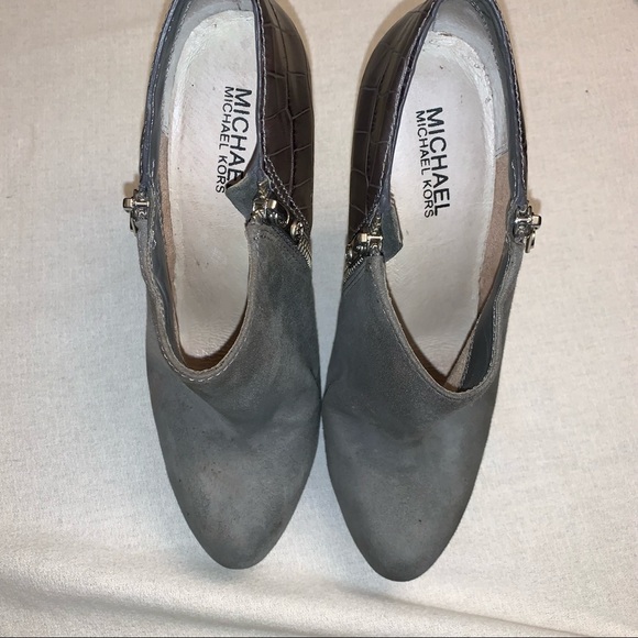 Michael Kors Gray Stiletto Suede & Patent Leather Heels 8M - Picture 11 of 11